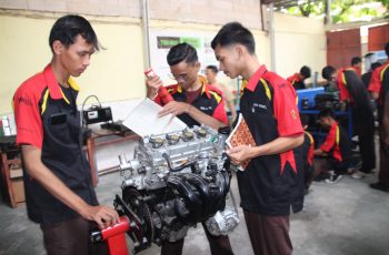 Praktek Otomotif