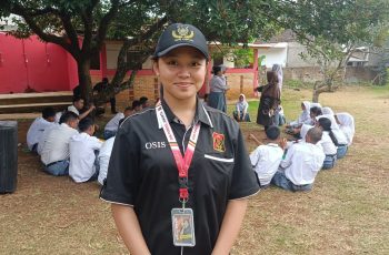 “Jadilah Pemimpin yang Melayani” : Pesan Membakar Semangat dari Jessica, Ketua OSIS SMK Poncol di LDKS 2026