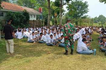Hari Pertama LDKS SMK Poncol 2026 di Gunung Geulis : Padukan Materi Karakter dari Wali Kelas dan Disiplin Semi militer dari TNI Kodim 0501