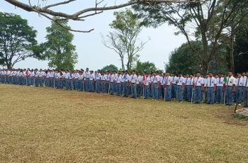 Tiba di Gunung Geulis, LDKS SMK Poncol 2026 Resmi Dimulai!..